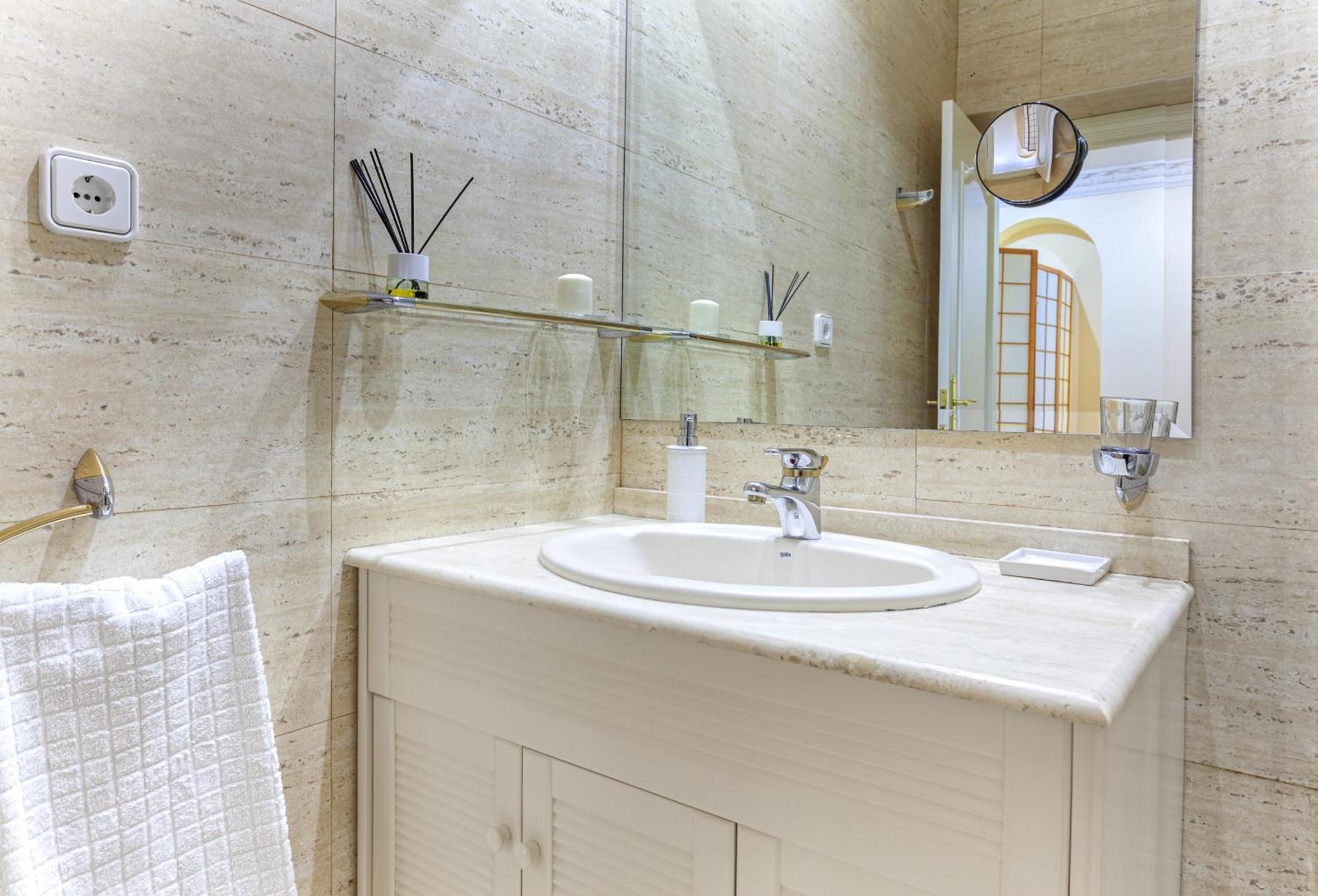 Apartamento Prado En מדריד מראה חיצוני תמונה